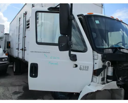 INTERNATIONAL 4300 2002-2020 DOOR ASSEMBLY, FRONT