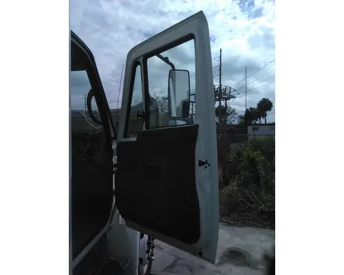 INTERNATIONAL 4300 2002-2020 DOOR ASSEMBLY, FRONT