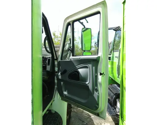 INTERNATIONAL 4300 2002-2020 DOOR ASSEMBLY, FRONT