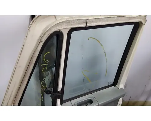 INTERNATIONAL 4300 2002-2020 DOOR ASSEMBLY, FRONT