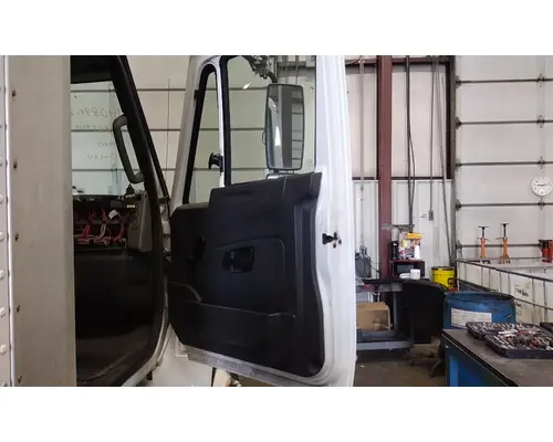 INTERNATIONAL 4300 2002-2020 DOOR ASSEMBLY, FRONT