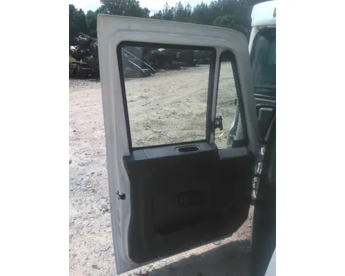 INTERNATIONAL 4300 2002-2020 DOOR ASSEMBLY, FRONT