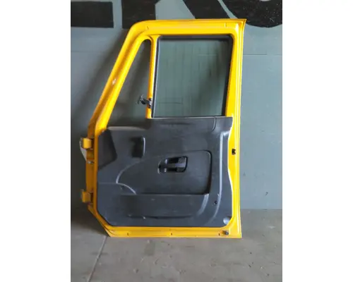 INTERNATIONAL 4300 2002-2020 DOOR ASSEMBLY, FRONT