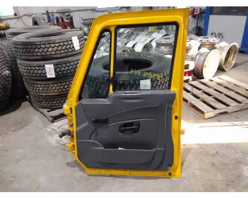 INTERNATIONAL 4300 2002-2020 DOOR ASSEMBLY, FRONT