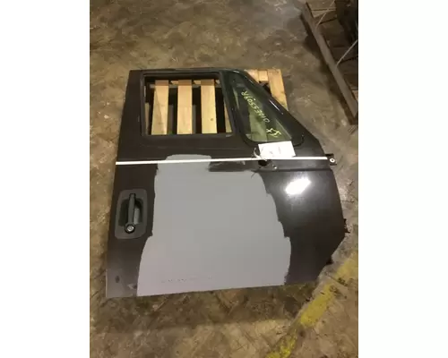 INTERNATIONAL 4300 2002-2020 DOOR ASSEMBLY, FRONT