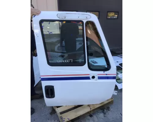 INTERNATIONAL 4300 2002-2020 DOOR ASSEMBLY, FRONT
