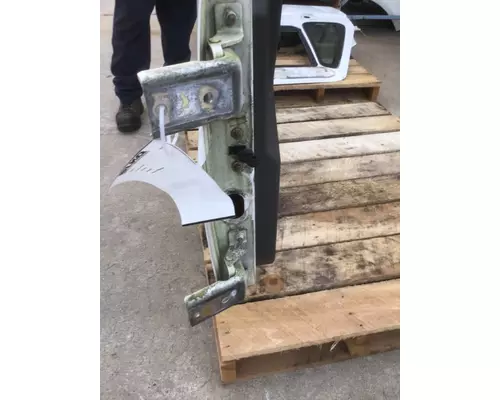 INTERNATIONAL 4300 2002-2020 DOOR ASSEMBLY, FRONT