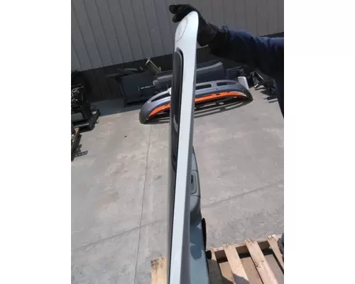 INTERNATIONAL 4300 2002-2020 DOOR ASSEMBLY, FRONT