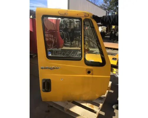 INTERNATIONAL 4300 2002-2020 DOOR ASSEMBLY, FRONT