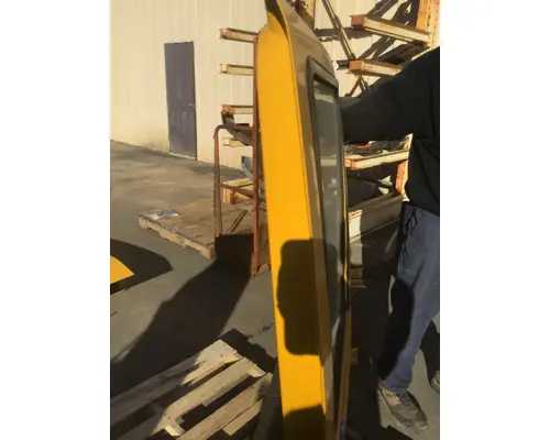 INTERNATIONAL 4300 2002-2020 DOOR ASSEMBLY, FRONT