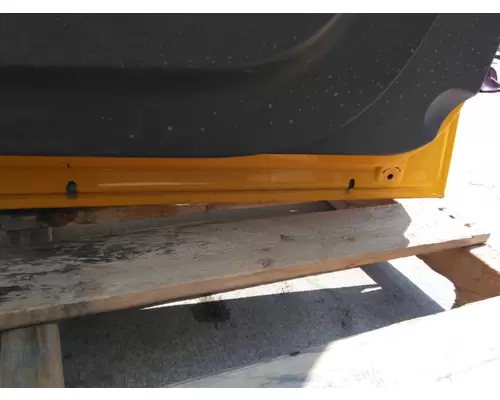 INTERNATIONAL 4300 2002-2020 DOOR ASSEMBLY, FRONT