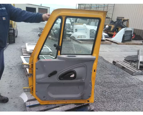 INTERNATIONAL 4300 2002-2020 DOOR ASSEMBLY, FRONT
