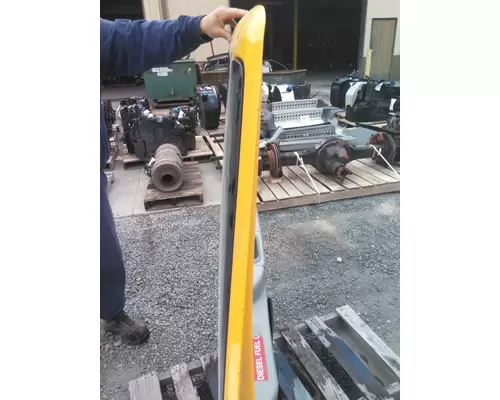 INTERNATIONAL 4300 2002-2020 DOOR ASSEMBLY, FRONT