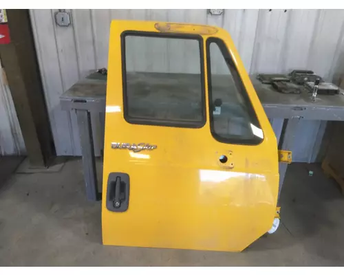 INTERNATIONAL 4300 2002-2020 DOOR ASSEMBLY, FRONT