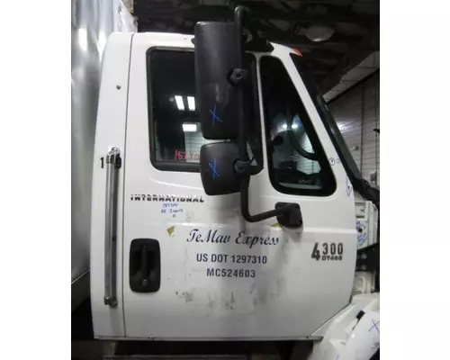 INTERNATIONAL 4300 2002-2020 DOOR ASSEMBLY, FRONT