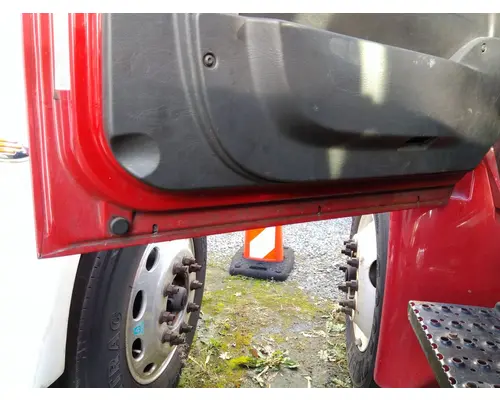 INTERNATIONAL 4300 2002-2020 DOOR ASSEMBLY, FRONT