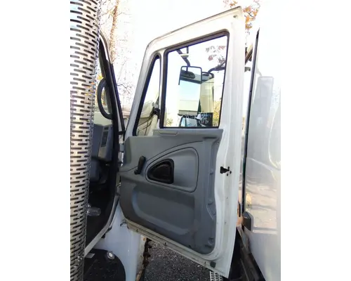 INTERNATIONAL 4300 2002-2020 DOOR ASSEMBLY, FRONT