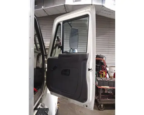 INTERNATIONAL 4300 2002-2020 DOOR ASSEMBLY, FRONT