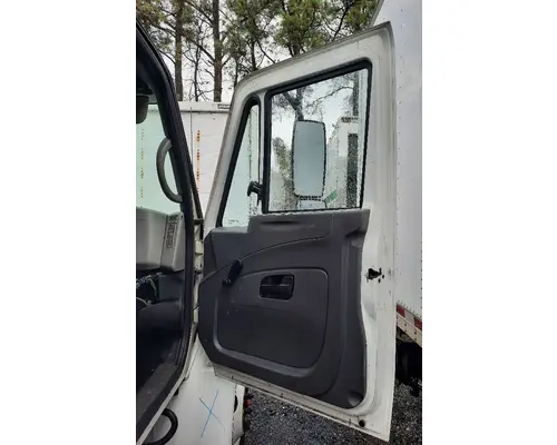 INTERNATIONAL 4300 2002-2020 DOOR ASSEMBLY, FRONT