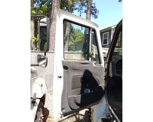 INTERNATIONAL 4300 2002-2020 DOOR ASSEMBLY, FRONT