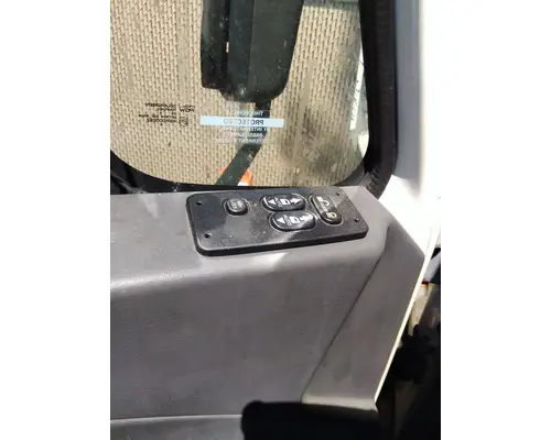 INTERNATIONAL 4300 2002-2020 DOOR ASSEMBLY, FRONT
