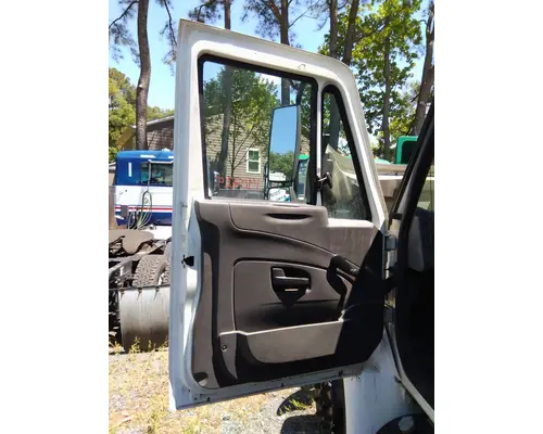 INTERNATIONAL 4300 2002-2020 DOOR ASSEMBLY, FRONT