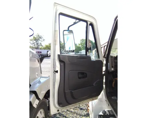 INTERNATIONAL 4300 2002-2020 DOOR ASSEMBLY, FRONT