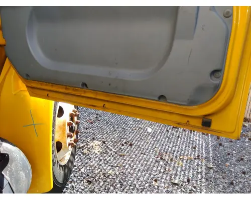 INTERNATIONAL 4300 2002-2020 DOOR ASSEMBLY, FRONT