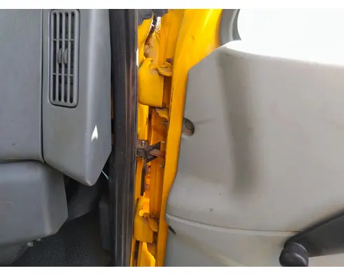 INTERNATIONAL 4300 2002-2020 DOOR ASSEMBLY, FRONT