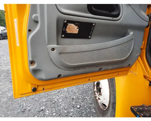 INTERNATIONAL 4300 2002-2020 DOOR ASSEMBLY, FRONT