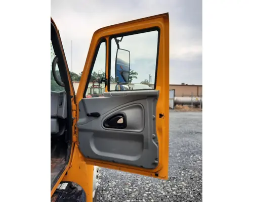 INTERNATIONAL 4300 2002-2020 DOOR ASSEMBLY, FRONT