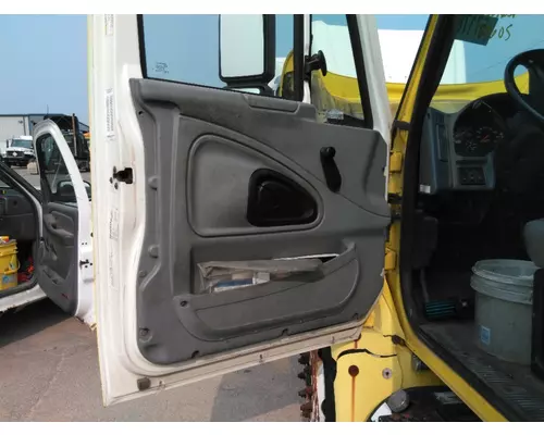INTERNATIONAL 4300 2002-2020 DOOR ASSEMBLY, FRONT