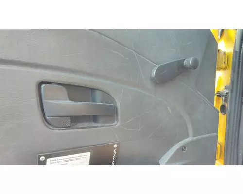 INTERNATIONAL 4300 2002-2020 DOOR ASSEMBLY, FRONT