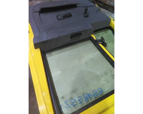 INTERNATIONAL 4300 2002-2020 DOOR ASSEMBLY, FRONT