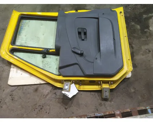INTERNATIONAL 4300 2002-2020 DOOR ASSEMBLY, FRONT
