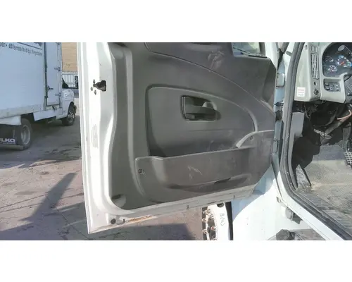 INTERNATIONAL 4300 2002-2020 DOOR ASSEMBLY, FRONT