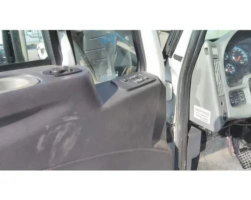 INTERNATIONAL 4300 2002-2020 DOOR ASSEMBLY, FRONT