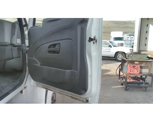 INTERNATIONAL 4300 2002-2020 DOOR ASSEMBLY, FRONT