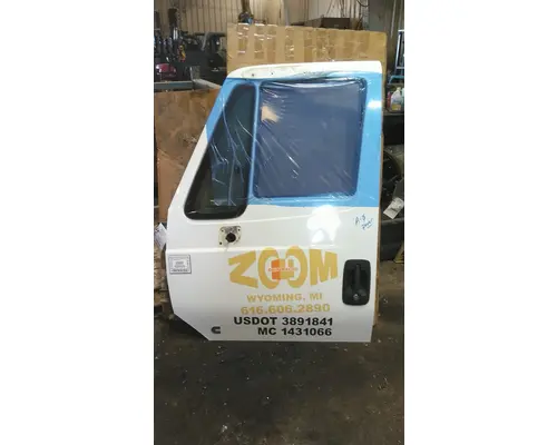INTERNATIONAL 4300 2002-2020 DOOR ASSEMBLY, FRONT