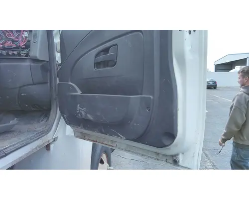 INTERNATIONAL 4300 2002-2020 DOOR ASSEMBLY, FRONT