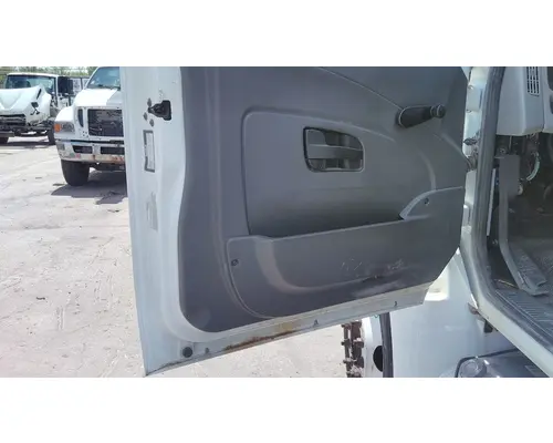 INTERNATIONAL 4300 2002-2020 DOOR ASSEMBLY, FRONT