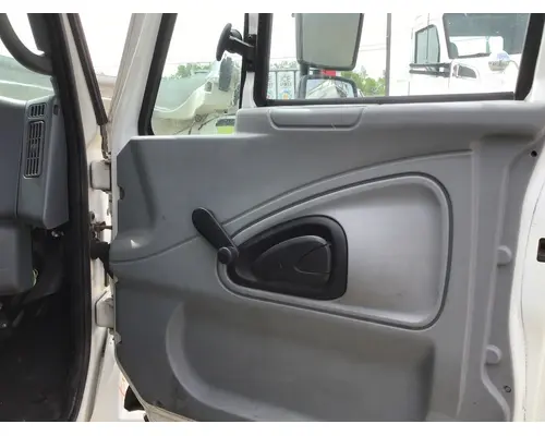 INTERNATIONAL 4300 2002-2020 DOOR ASSEMBLY, FRONT