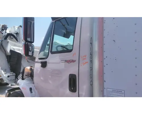 INTERNATIONAL 4300 2002-2020 DOOR ASSEMBLY, FRONT