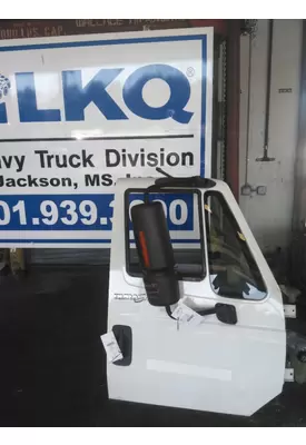 INTERNATIONAL 4300 2002-2020 DOOR ASSEMBLY, FRONT