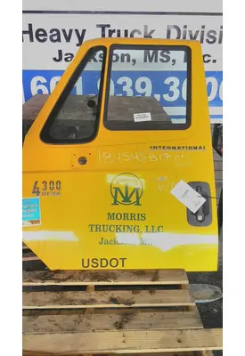 INTERNATIONAL 4300 2002-2020 DOOR ASSEMBLY, FRONT