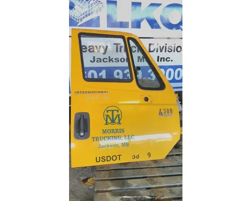 INTERNATIONAL 4300 2002-2020 DOOR ASSEMBLY, FRONT