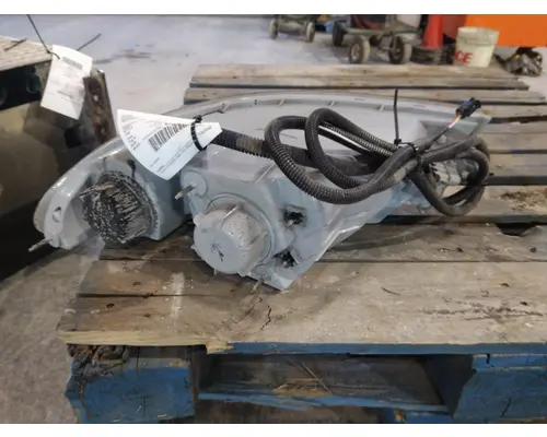 INTERNATIONAL 4300 2002-2020 HEADLAMP ASSEMBLY