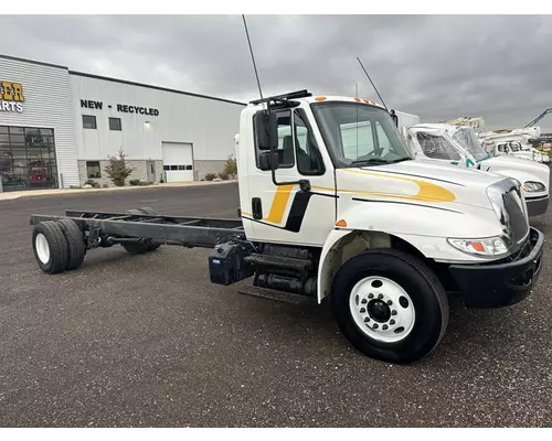 INTERNATIONAL 4300 Cab and Chassis Heavy Trucks