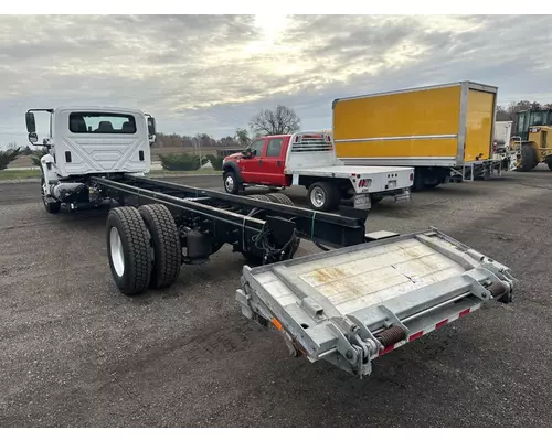 INTERNATIONAL 4300 Cab and Chassis Heavy Trucks