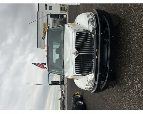 INTERNATIONAL 4300 Cab and Chassis Rebuilders